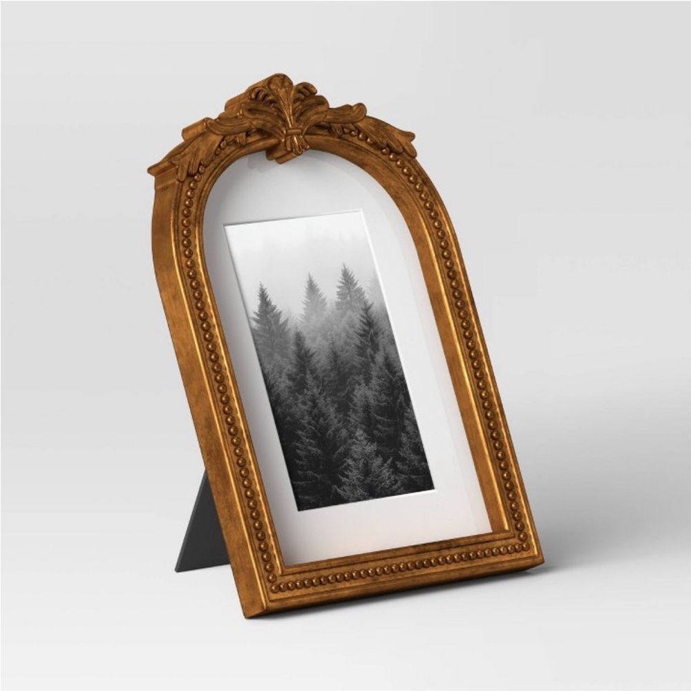 Threshold 5"x7" Matted to 4"x6" Ornate Arch Table Frame Antique Brass